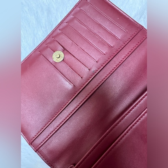 ❤️SOLD❤️Channel wallet with crossbody chain - Picture 8 of 10